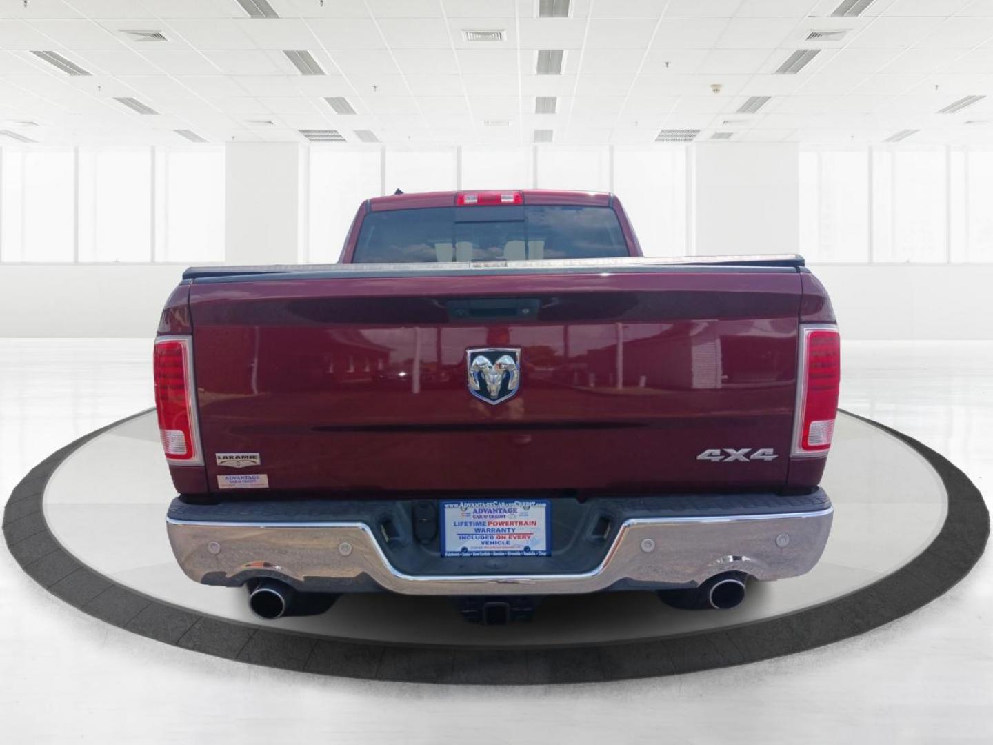 2016 Flame Red Clear Coat RAM 1500 (1C6RR7JT9GS) with an 5.7L V8 OHV 16V engine, 8-Speed Automatic transmission, located at 1230 East Main St, Xenia, OH, 45385, (937) 908-9800, 39.688026, -83.910172 - Photo#3