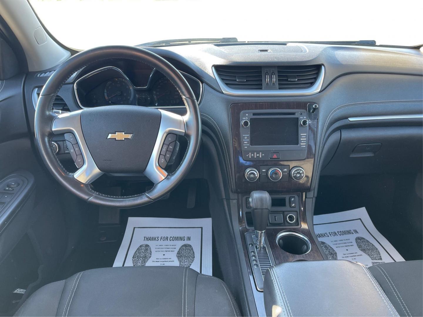 2017 Mosaic Black Metallic Chevrolet Traverse 1LT AWD (1GNKVGKD6HJ) with an 3.6L V6 DOHC 24V engine, 6A transmission, located at 1099 N County Rd 25A , Troy, OH, 45373, (937) 908-9800, 40.057079, -84.212883 - Photo#20