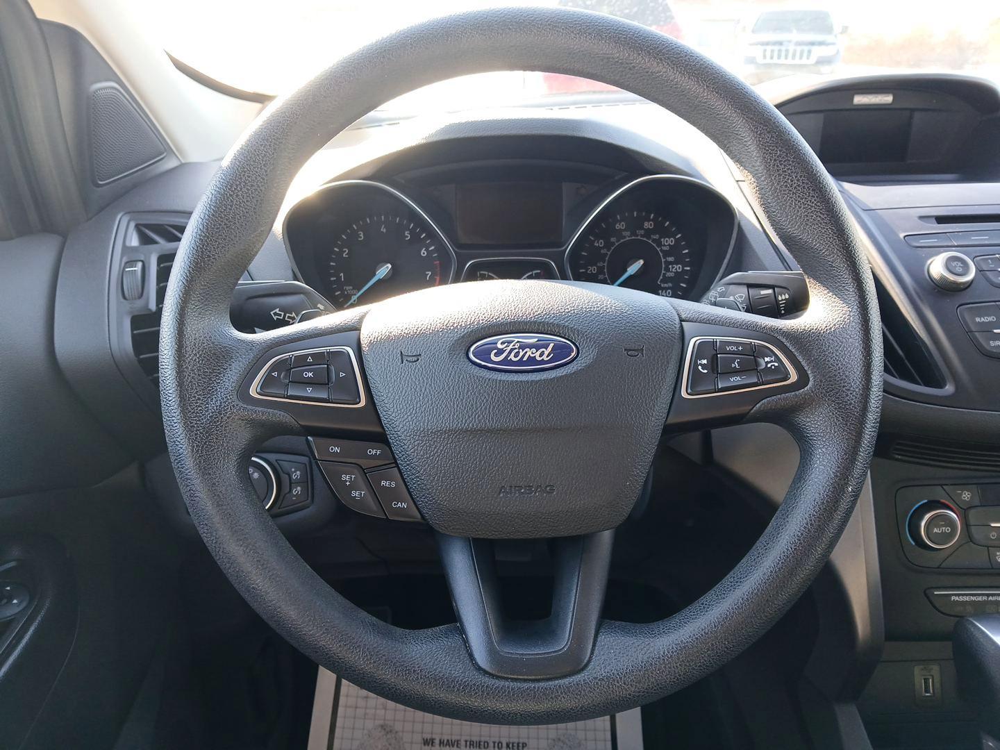 2017 Ford Escape SE 4WD (1FMCU9G92HU) with an 2.0L L4 DOHC 16V engine, 6-Speed Automatic transmission, located at 4508 South Dixie Dr, Moraine, OH, 45439, (937) 908-9800, 39.689976, -84.218452 - 2017 Ford Escape SE 4WD - Photo#15