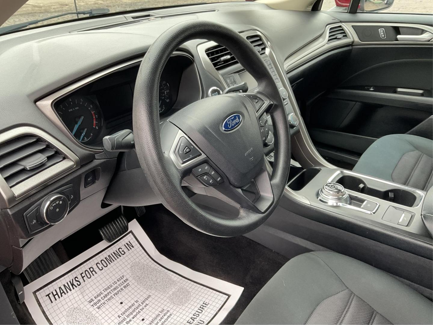 2017 Ford Fusion SE (3FA6P0H7XHR) with an Other engine, located at 4508 South Dixie Dr, Moraine, OH, 45439, (937) 908-9800, 39.689976, -84.218452 - 2017 Ford Fusion SE - Photo#8