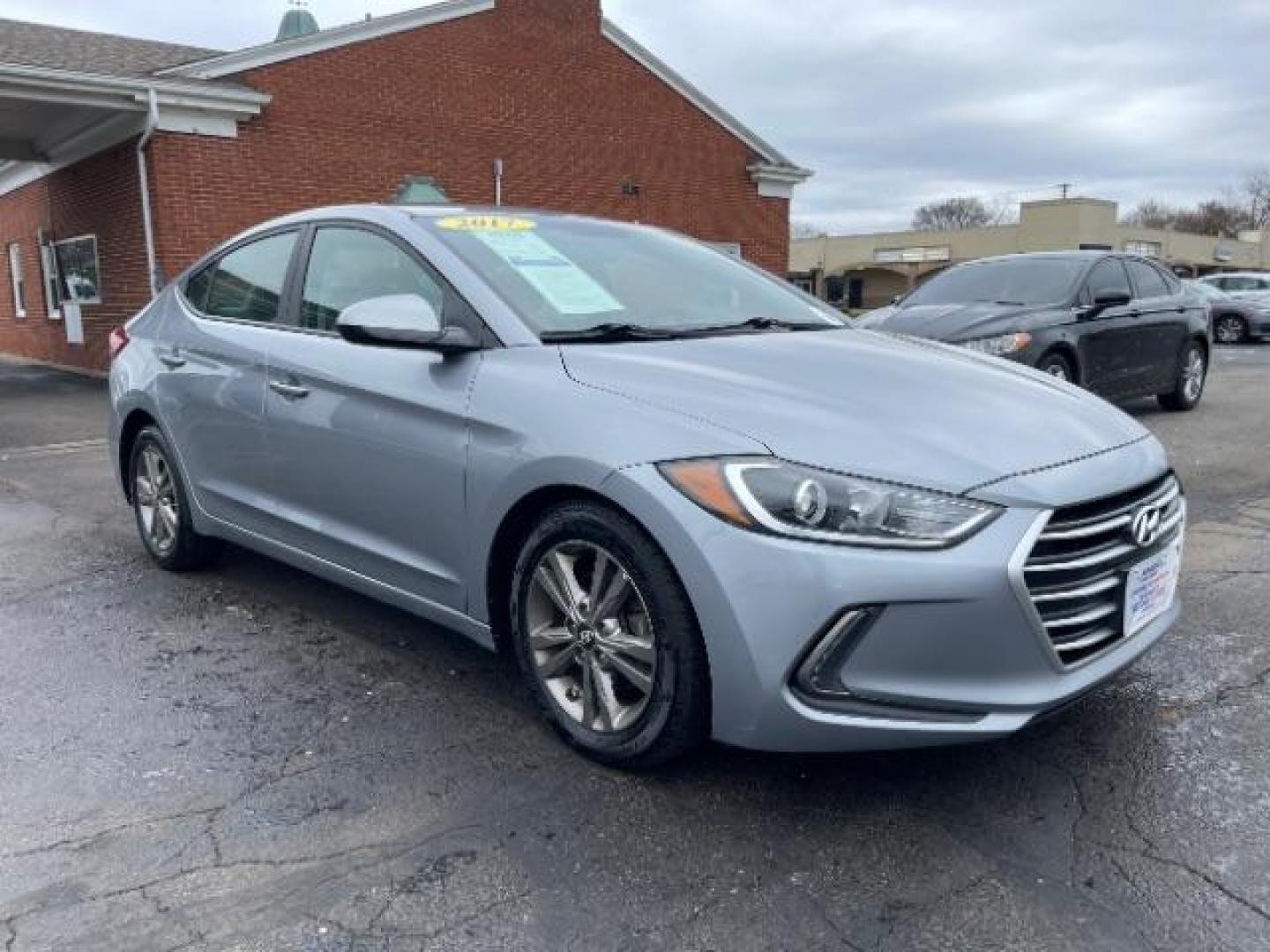 2017 Gray Hyundai Elantra SE (5NPD84LF1HH) , located at 4508 South Dixie Dr, Moraine, OH, 45439, (937) 908-9800, 39.689976, -84.218452 - Photo#0