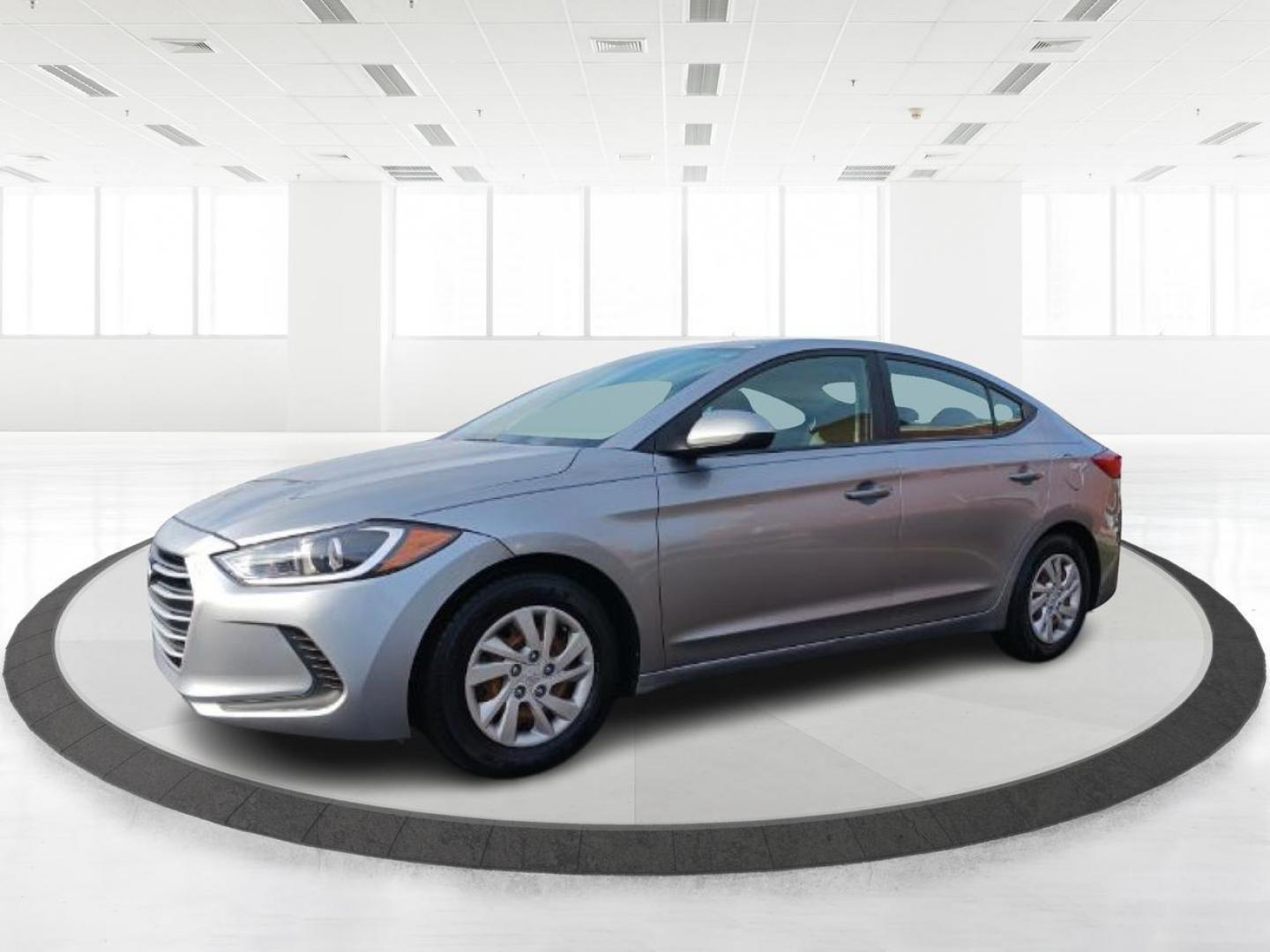 2017 Galactic Gray Hyundai Elantra (5NPD74LF2HH) with an 1.8L L4 DOHC 16V engine, 6-Speed Automatic transmission, located at 1184 Kauffman Ave, Fairborn, OH, 45324, (937) 908-9800, 39.807072, -84.030914 - Photo#4