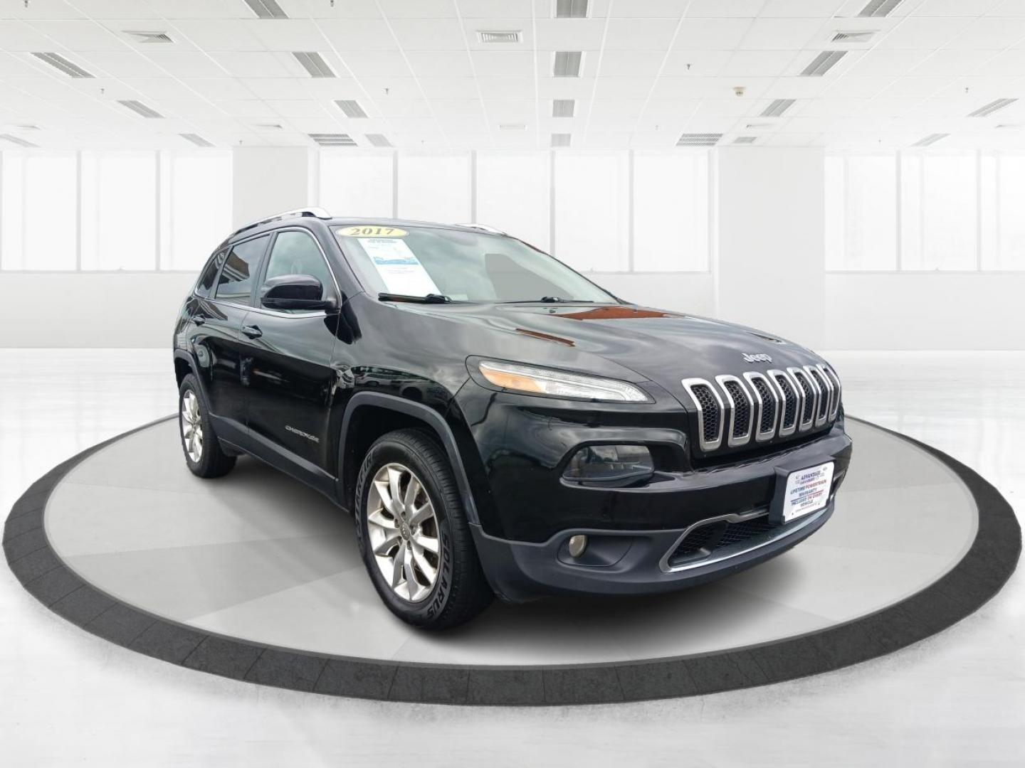 2017 DB Black Pearl Coat Jeep Cherokee Limited 4WD (1C4PJMDBXHW) with an 2.4L L4 DOHC 16V engine, 9-Speed Automatic transmission, located at 880 E. National Road, Vandalia, OH, 45377, (937) 908-9800, 39.891918, -84.183594 - Photo#0