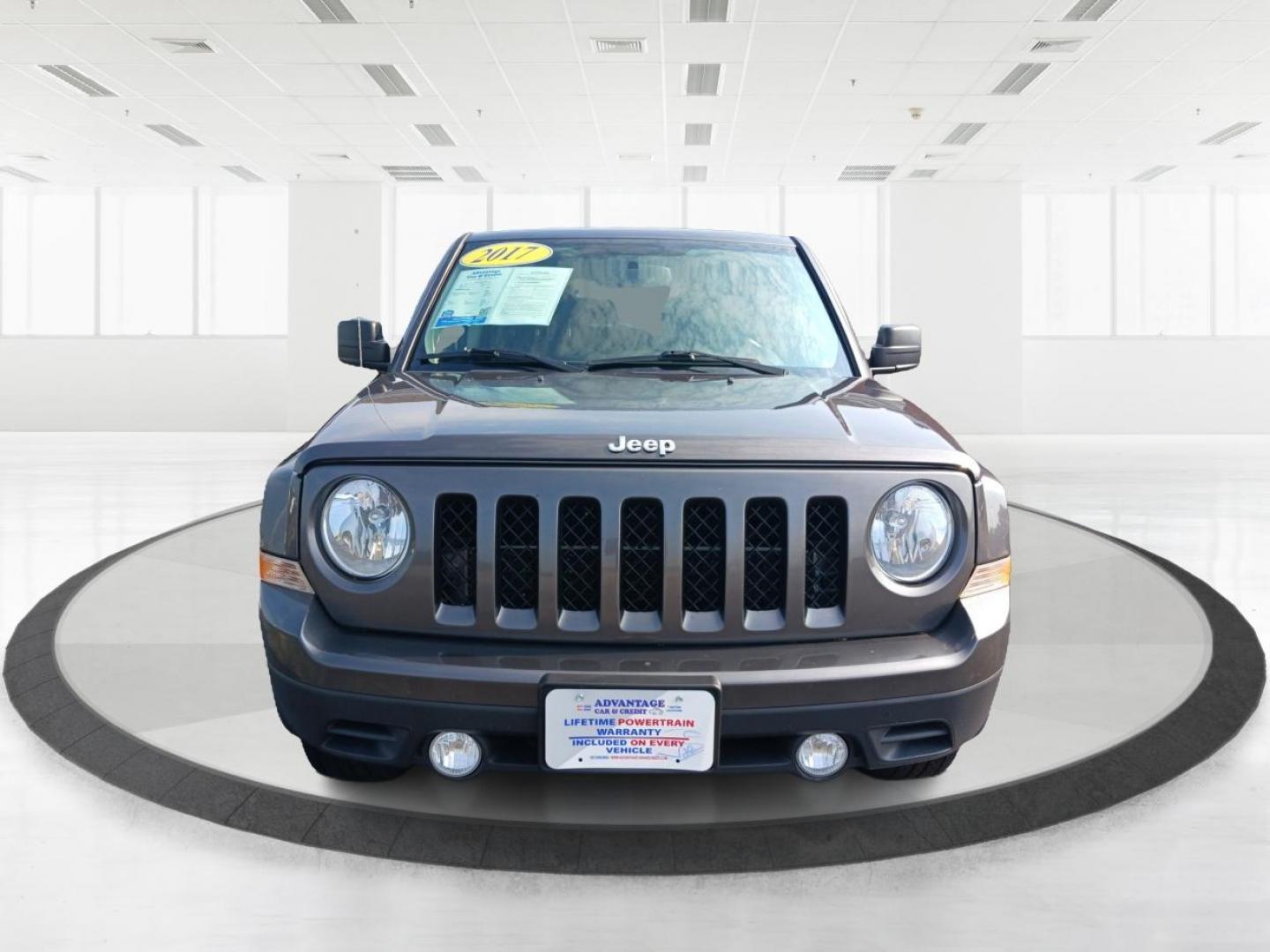 2017 Granite Metallic Clear Coat Jeep Patriot Latitude 4WD (1C4NJRFB1HD) with an 2.4L L4 DOHC 16V engine, located at 1230 East Main St, Xenia, OH, 45385, (937) 908-9800, 39.688026, -83.910172 - Photo#6