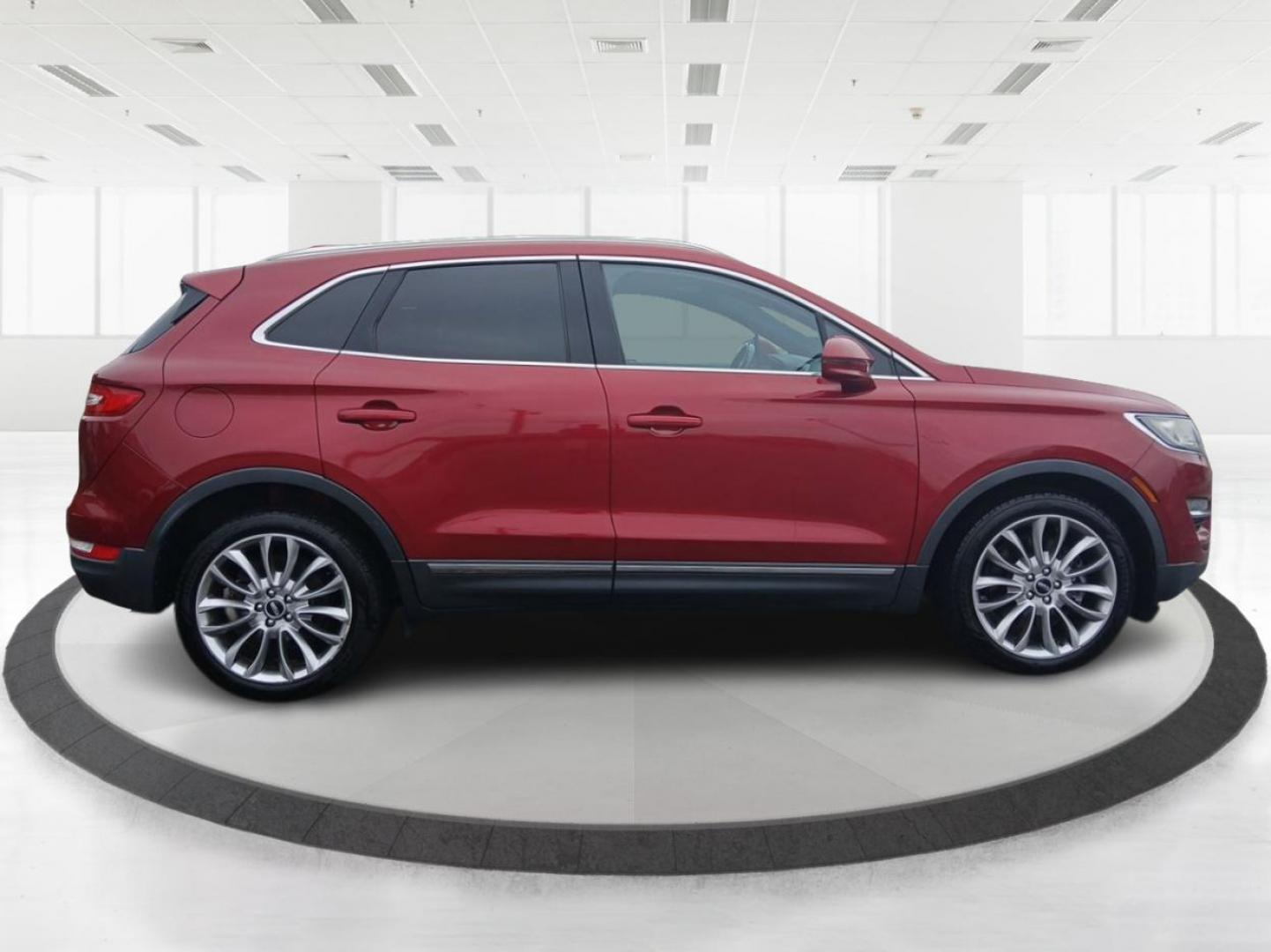 2017 Ruby Red Metallic Tinted Clearcoat Lincoln MKC Reserve FWD (5LMCJ3C92HU) with an 2.0L L4 DOHC 16V engine, 6A transmission, located at 880 E. National Road, Vandalia, OH, 45377, (937) 908-9800, 39.891918, -84.183594 - Photo#1