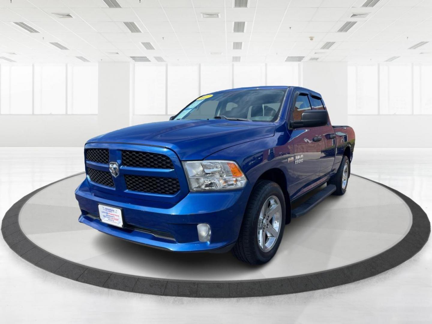 2017 Blue Streak Pearl Coat RAM 1500 Tradesman Quad Cab 4WD (1C6RR7FT5HS) with an 5.7L V8 OHV 16V engine, 8A transmission, located at 4508 South Dixie Dr, Moraine, OH, 45439, (937) 908-9800, 39.689976, -84.218452 - Photo#7