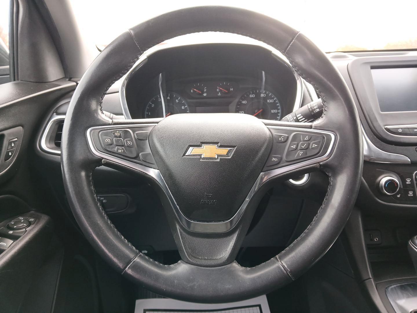 2018 Chevrolet Equinox LT 2WD (2GNAXJEV6J6) with an 1.5L L4 DIR DOHC 16V TURBO engine, 6-Speed Automatic transmission, located at 880 E. National Road, Vandalia, OH, 45377, (937) 908-9800, 39.891918, -84.183594 - 2018 Chevrolet Equinox LT 2WD - Photo#15