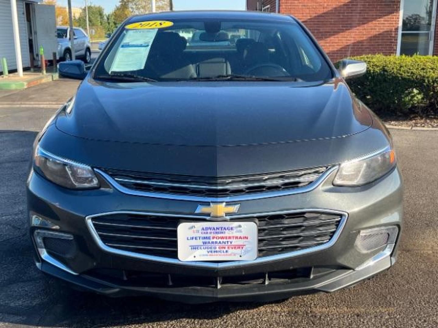 2018 Nightfall Gray Metallic Chevrolet Malibu LT (1G1ZD5ST9JF) with an 1.5L L4 DOHC 16V engine, 6-Speed Automatic transmission, located at 1230 East Main St, Xenia, OH, 45385, (937) 908-9800, 39.688026, -83.910172 - Photo#1