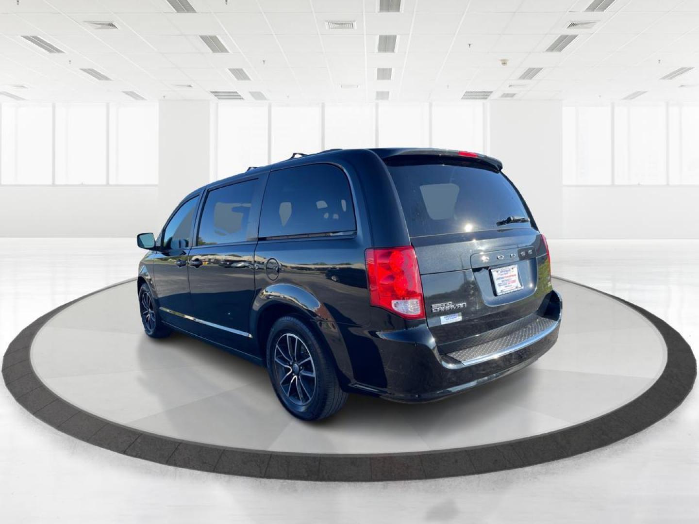 2018 Black Dodge Grand Caravan GT (2C4RDGEG5JR) with an 3.6L V6 DOHC 24V engine, 6A transmission, located at 8750 N County Rd 25A, Piqua, OH, 45356, (937) 908-9800, 40.164391, -84.232513 - Photo#4