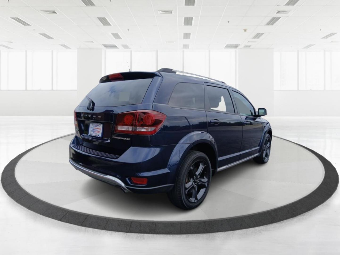 2018 Contusion Blue Pearl Coat Dodge Journey Crossroad FWD (3C4PDCGG2JT) with an 3.6L V6 DOHC 24V engine, 4A transmission, located at 1230 East Main St, Xenia, OH, 45385, (937) 908-9800, 39.688026, -83.910172 - Photo#2