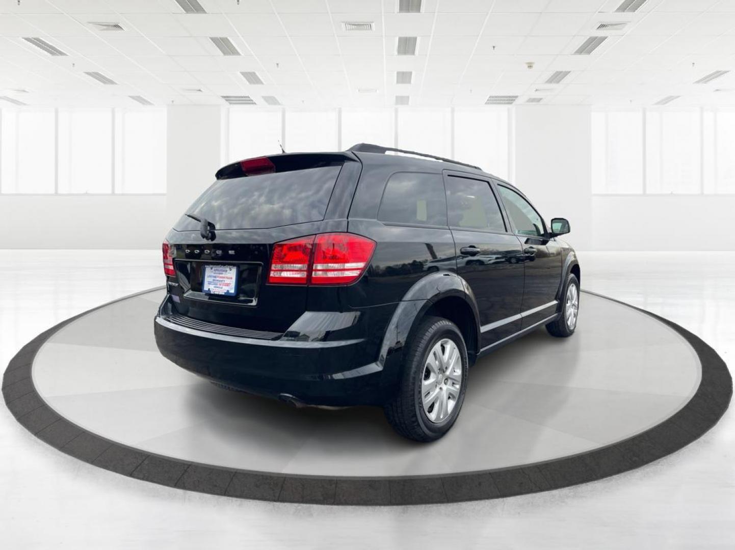 2018 Dodge Journey SE (3C4PDCAB9JT) with an Other engine, located at 8750 N County Rd 25A, Piqua, OH, 45356, (937) 908-9800, 40.164391, -84.232513 - One Owner - Photo#2