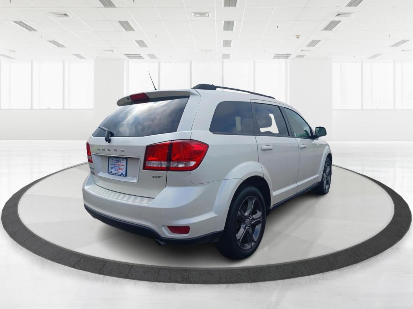 2018 Vice White Dodge Journey GT (3C4PDCEG1JT) with an 3.6L V6 DOHC 24V engine, 6-Speed Automatic transmission, located at 4508 South Dixie Dr, Moraine, OH, 45439, (937) 908-9800, 39.689976, -84.218452 - Photo#2