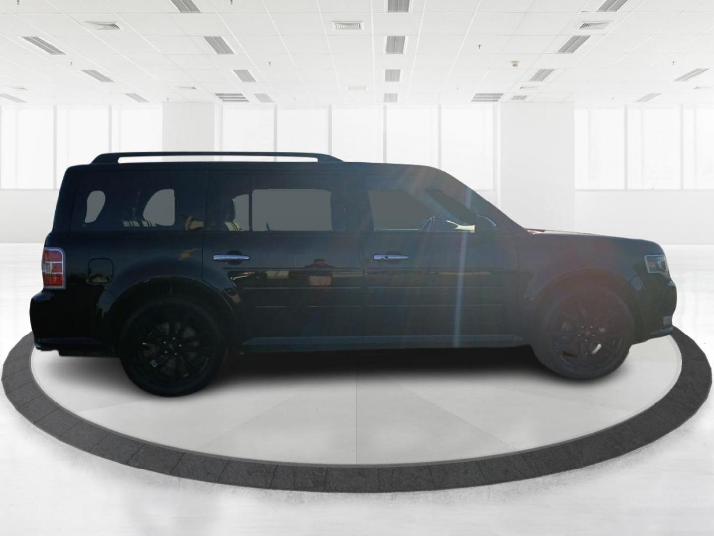 2018 Shadow Black Ford Flex Limited AWD (2FMHK6D8XJB) with an 3.5L V6 DOHC 24V engine, 6A transmission, located at 880 E. National Road, Vandalia, OH, 45377, (937) 908-9800, 39.891918, -84.183594 - Photo#1