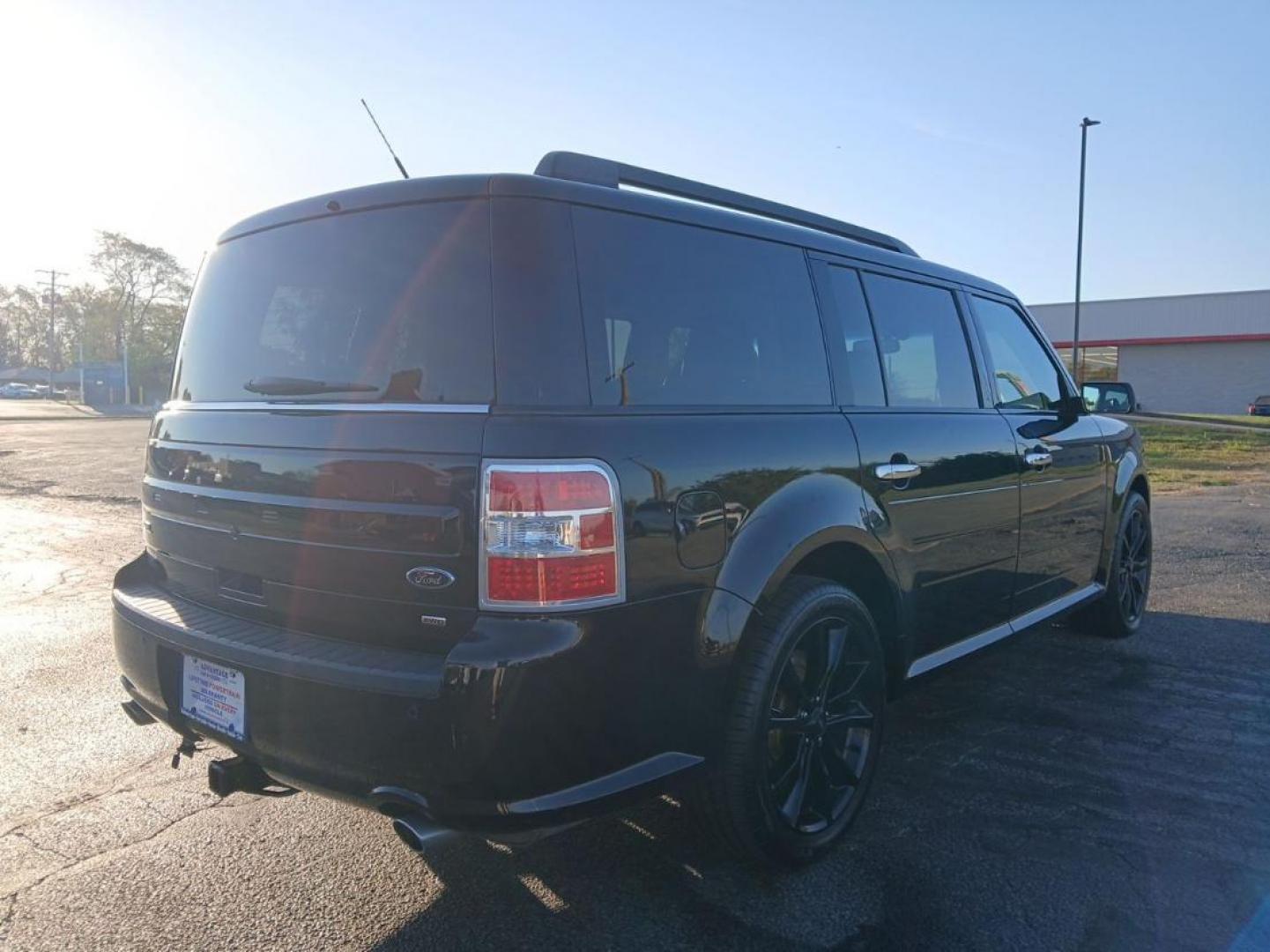 2018 Shadow Black Ford Flex Limited AWD (2FMHK6D8XJB) with an 3.5L V6 DOHC 24V engine, 6A transmission, located at 880 E. National Road, Vandalia, OH, 45377, (937) 908-9800, 39.891918, -84.183594 - Photo#2