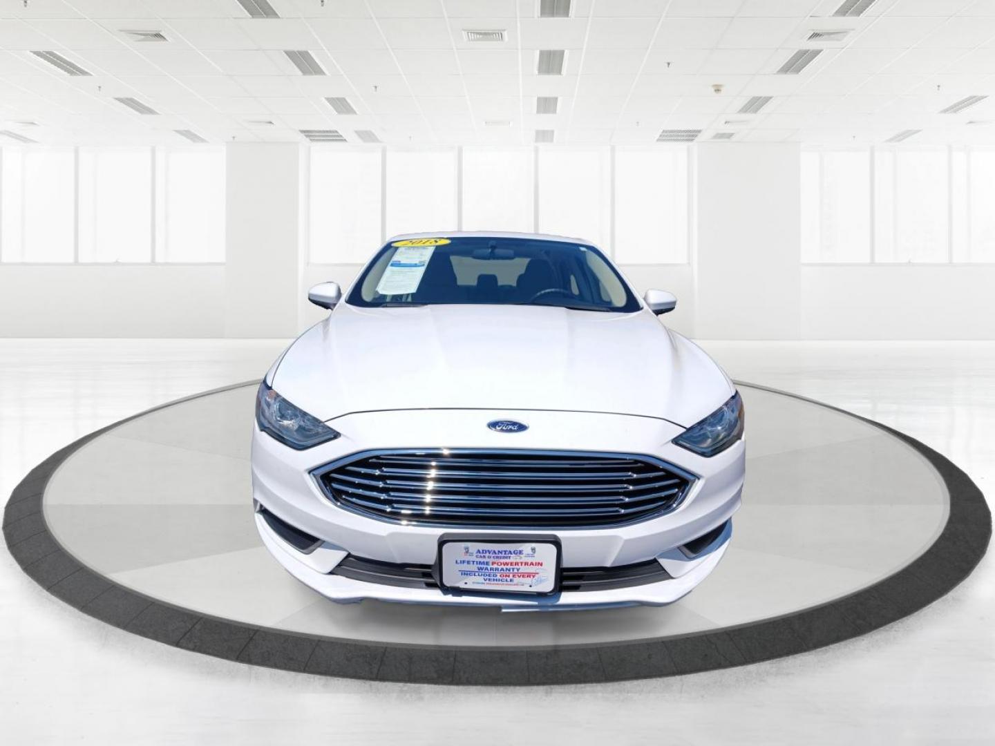 2018 White Platinum Metallic Tri-Coat Ford Fusion (3FA6P0HD3JR) with an 1.5L L4 DOHC 16V engine, 6-Speed Automatic transmission, located at 1230 East Main St, Xenia, OH, 45385, (937) 908-9800, 39.688026, -83.910172 - Photo#6