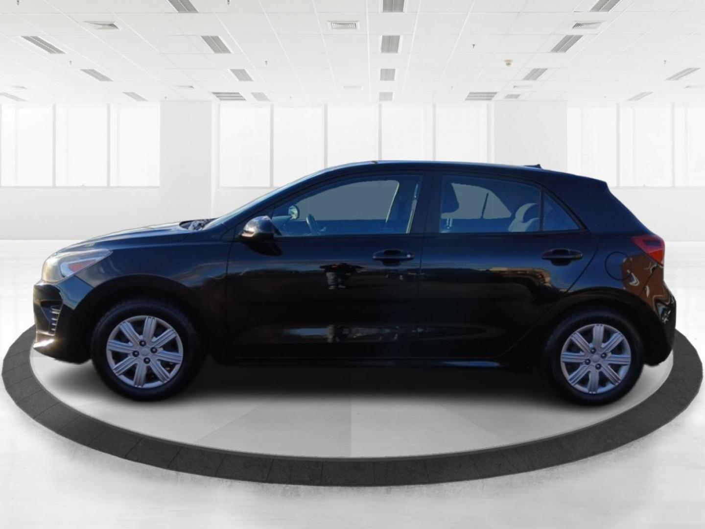 2021 Kia Rio Hatchback (3KPA25AD9ME) with an Other engine, Automatic transmission, located at 1230 East Main St, Xenia, OH, 45385, (937) 908-9800, 39.688026, -83.910172 - 2021 Kia Rio Hatchback - Photo#5